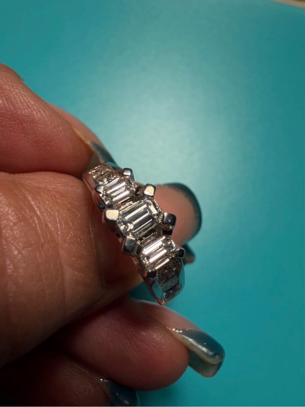 14k White Gold Emerald cut diamond ring